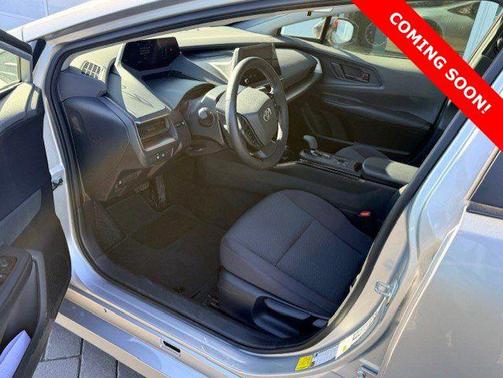 2025 Toyota Prius LE