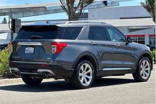 2020 Ford Explorer Platinum