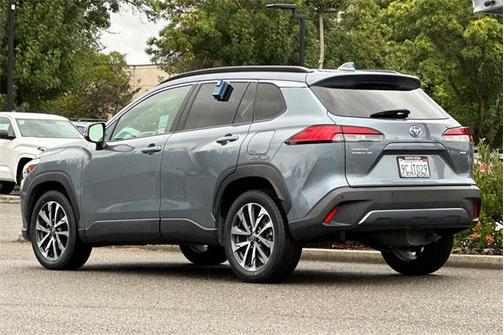 2022 Toyota Corolla Cross XLE