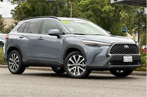 2022 Toyota Corolla Cross XLE
