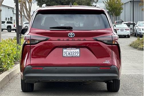 2023 Toyota Sienna XLE