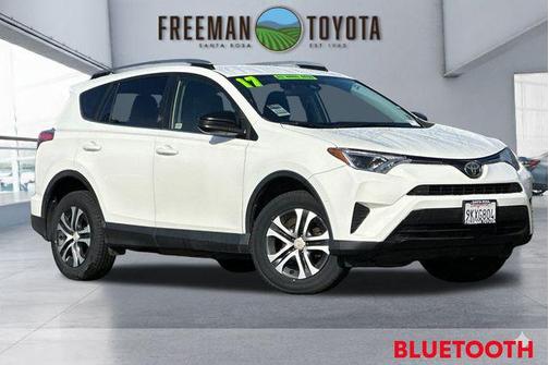 2017 Toyota RAV4 LE