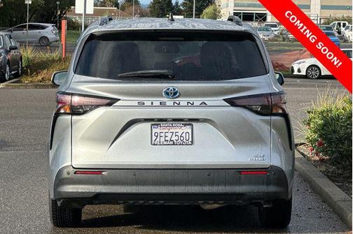 2023 Toyota Sienna XLE