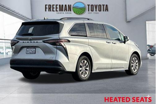 2023 Toyota Sienna XLE