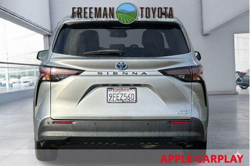 2023 Toyota Sienna XLE