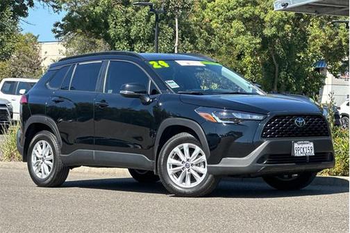 2024 Toyota Corolla Cross LE
