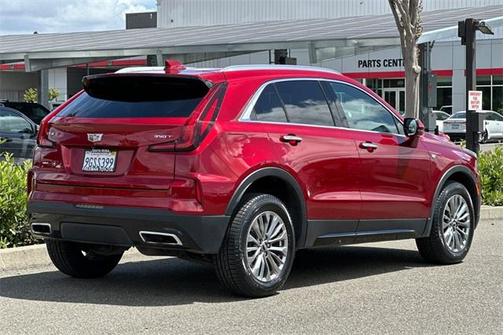 2024 Cadillac XT4 Premium Luxury
