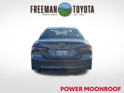 2024 Toyota Camry Hybrid XLE