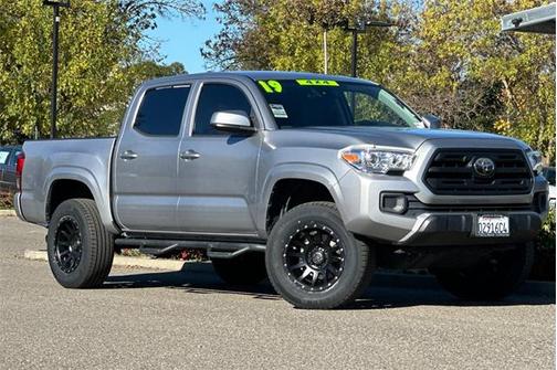 2019 Toyota Tacoma SR
