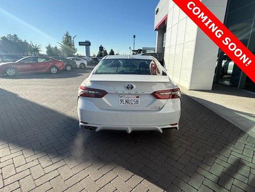 2024 Toyota Camry Hybrid SE