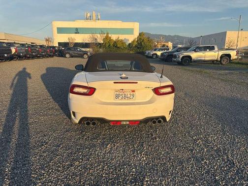 2019 FIAT 124 Spider Base