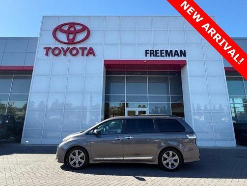 2019 Toyota Sienna SE