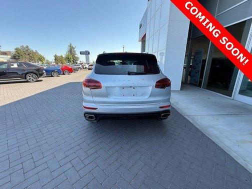 2017 Porsche Cayenne Platinum Edition