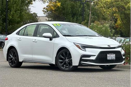 2025 Toyota Corolla SE