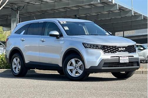 2022 Kia Sorento LX