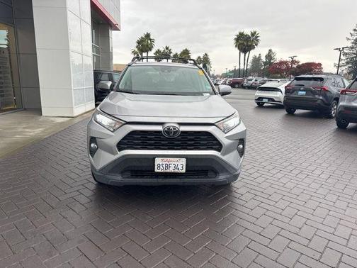 2020 Toyota RAV4 XLE Premium