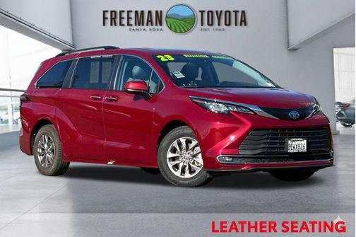 2023 Toyota Sienna XLE