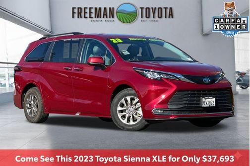 2023 Toyota Sienna XLE