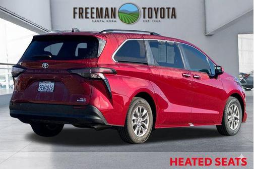 2023 Toyota Sienna XLE