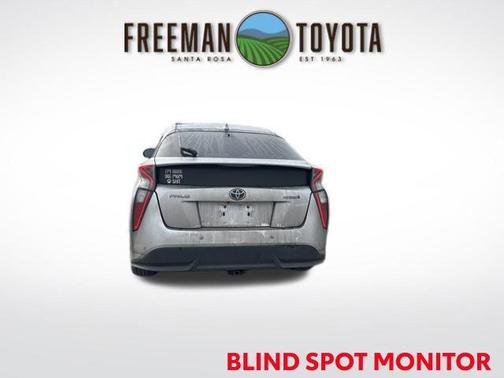 2017 Toyota Prius Four Touring