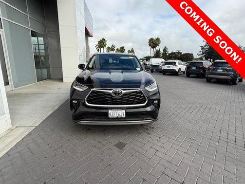 2022 Toyota Highlander Platinum