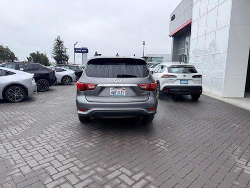 2017 INFINITI QX60 Base