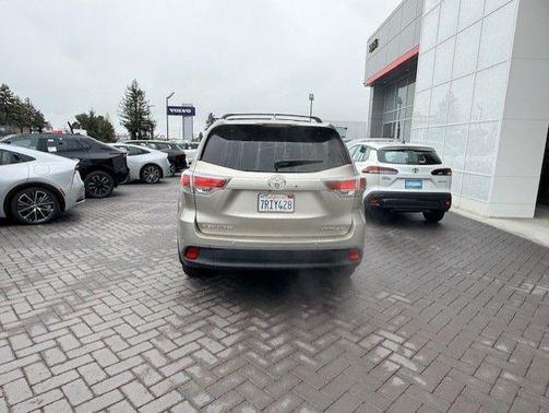 2016 Toyota Highlander Limited