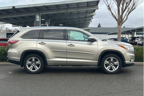 2016 Toyota Highlander Limited