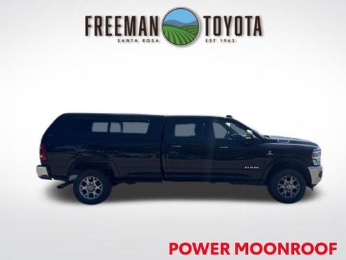 Diamond Black Crystal Pearlcoat 2020 RAM 2500 Laramie Crew Cab 4x4 8' Box