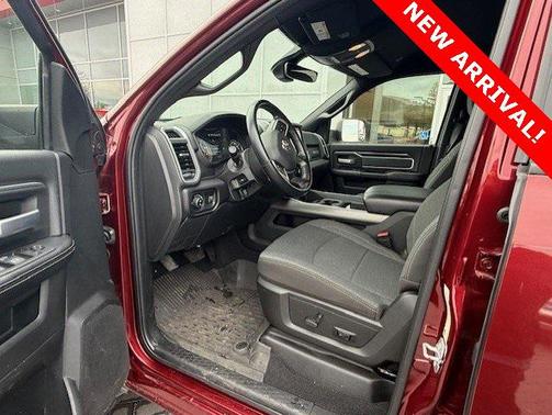 2022 RAM 3500 Big Horn Crew Cab 4x4 8' Box