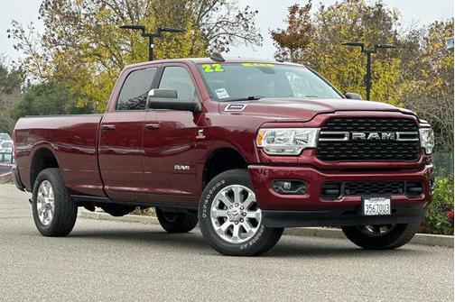 2022 RAM 3500 Big Horn Crew Cab 4x4 8' Box