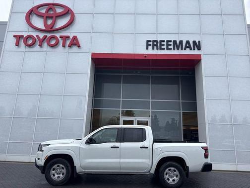 2022 Nissan Frontier S