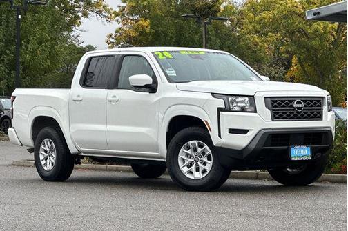 2024 Nissan Frontier SV