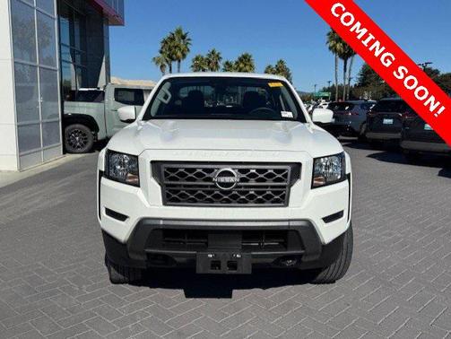 2024 Nissan Frontier SV