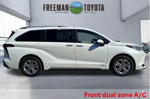 2021 Toyota Sienna Platinum 7 Passenger