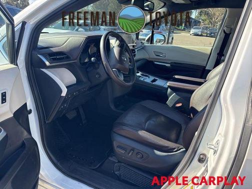 2021 Toyota Sienna Platinum 7 Passenger