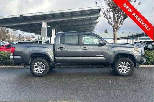 2017 Toyota Tacoma SR5