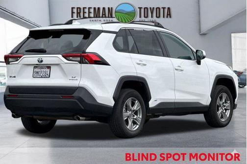 Ice Cap 2024 Toyota RAV4 Hybrid LE
