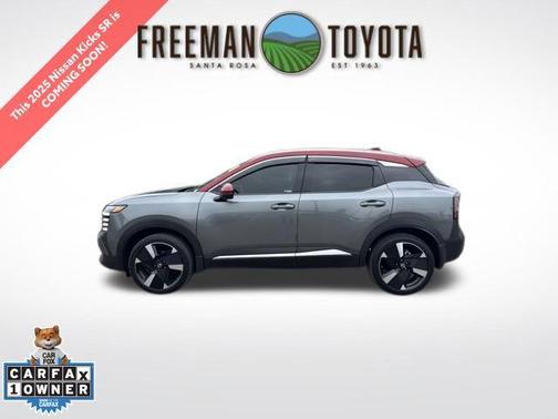 Gun Metallic/Scarlet Ember Tintcoat 2025 Nissan Kicks SR