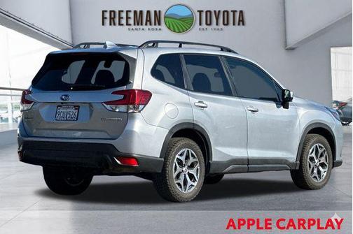 2022 Subaru Forester Premium