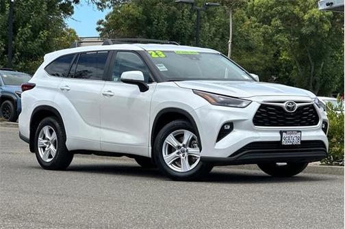 2023 Toyota Highlander LE
