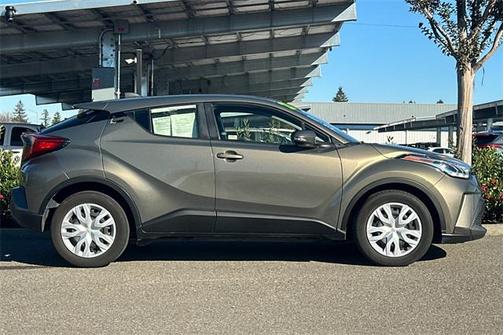 2021 Toyota C-HR LE