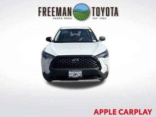 Wind Chill Pearl/Jet Blk 2025 Toyota Corolla Cross L