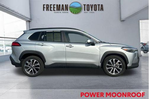 2022 Toyota Corolla Cross XLE