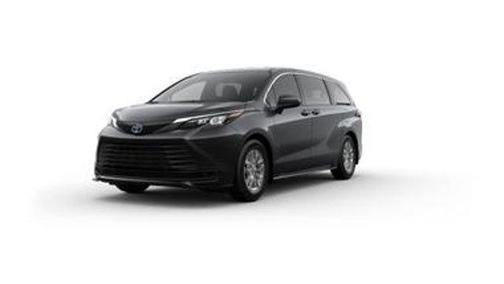 2025 Toyota Sienna LE