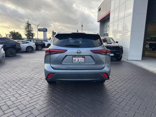 2020 Toyota Highlander Hybrid Limited