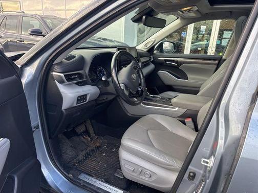 2020 Toyota Highlander Hybrid Limited