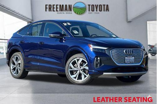 2022 Audi e-tron Premium Plus