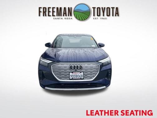 2022 Audi e-tron Premium Plus