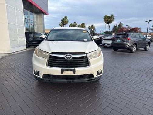 2014 Toyota Highlander LE Plus